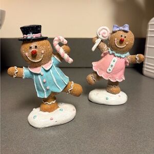 Gingerbread Couple Holiday Figurines – Charming Christmas Decor Set
